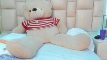 AngieStar69's Sultry Colombian Redhead Solo Show