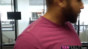 Dixie Lynn's Big Ass Ride: A Blonde Teen (18+)'s Blowjob Delight