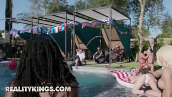 REALITY KINGS - Jojo Kiss Cali Carter And Ember Snow Celebrate Their Independence With An All American Backyard Orgy
