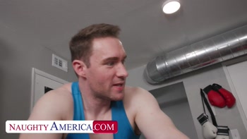 Sexy Sarah Jessie Gets Her Pussy Worked Out At The Gym