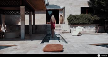 Veronica Leal's Yoga Freeze: Celebrity Babe Seduced by the Lens