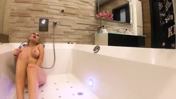 Bella Mur's Shower Solo: Big Boobs, Squirting Bliss