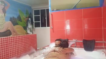 SophiayDaveds' Sultry Jacuzzi Encounter: Passion Ignites