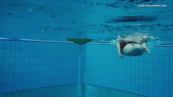 Underwater Seduction: Liza's Petite Delight