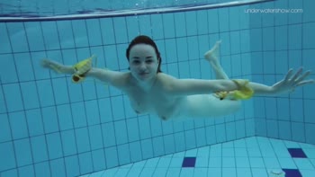 Lada's Underwater Big Tit Spectacle