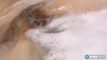 Bush Baby Alexa Combs Her Blonde Pussy Hair In A Warm, Soapy Bath