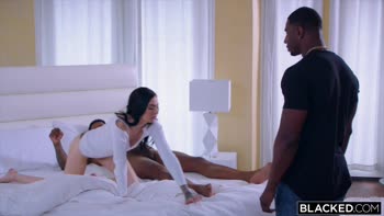 Marley Brinx Double Teamed by BBC Hotties