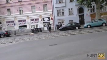 HUNT4K. Man pays attractive tourist money for quickie at his place
