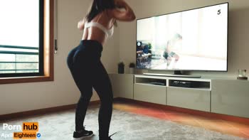 April Eighteen - April's Sweaty Seduction: Hot Yoga Pants Fuck