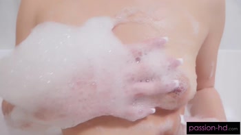 Becky Summer Lets Her Sweaty Cunt Be Used For Cum Dumping