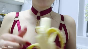 AlissaWhite1's Wicked Wet Mouth Devoured By Two Big Dicks