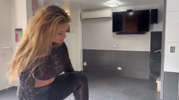 KarenSleent - Karen's Colombian Boss Trip: A Delicious Office Romp
