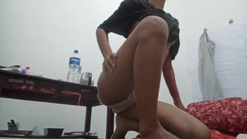 desi_girl23 - Desi Girl23's Blazing Fingering Solo