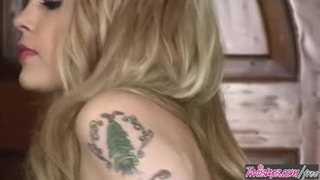 Bree Daniels' Breezy Solo Masturbation