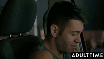 Kenna James Ends Ex-Con's Dry Spell in a Hardcore Stripper Encounter