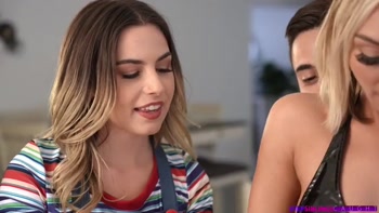 Wanna Play with Us Stepbro - S24:e8