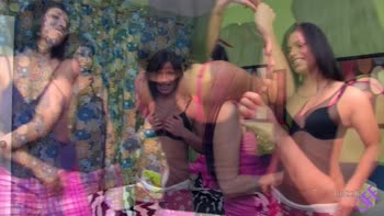 Sultry Lesbians Unite: Teen (18+) Threesome with Milf