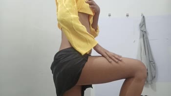 Desi Girl's Lazy Day Squirt Fest with desi_girl23