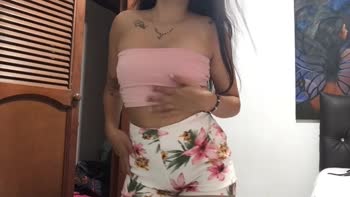 Katy_sex's Secret Solo: A Blonde Bombshell Struts Her Stuff at Home