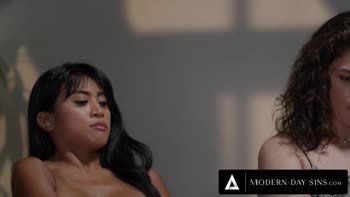 Ember Snow & Madi Collins Reverse Gangbang Their Support Group Leader in Modern Day Sins