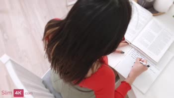 Petite Brunette Li Loo's Sultry Cowgirl Ride