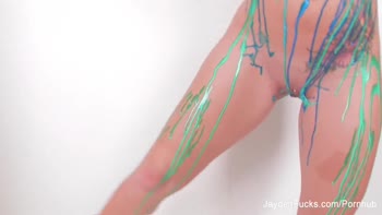 Jayden Jaymes' Latex Tease: A Sensual Behind-the-Scenes Delight
