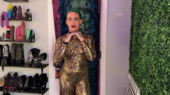 iwillbeyourmuse - Muse's Secret: Unveiling the Feline Fantasy