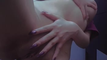 Gummy Nia's Sultry Solo: Creamy Masturbation Bliss