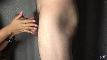 XattlaLust's Sizzling Handjob Showdown: Vibrated to Ecstasy