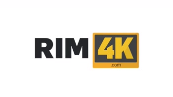 RIM4K. Hotel service staff takes part in a threesome with married couple