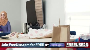 FreeUse Hijab Maid