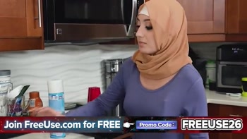 FreeUse Hijab Maid