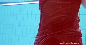 Nata Szilva's Underwater Seduction: Petite Perfection
