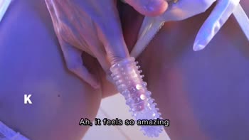 Kahojukujo's Blushing Secret: Mature Woman's Sizzling Masturbation & Urination