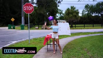 Nade Nasty's College Cutie Ditches Cupcakes For A Sweet Rendezvous
