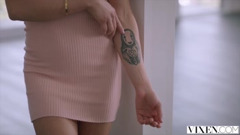 VIXEN Naughty Babe Naomi Seduces Her Sisters BF