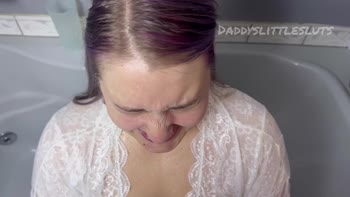 xDaddysLittleSlutsx - DaddysLittleSlutsx's Piss Slave Obsession - Golden Shower Bliss