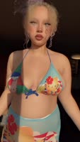 Vanilla Faith's Bikini Babe Show: Hot 19-Year-Old Anal Fun