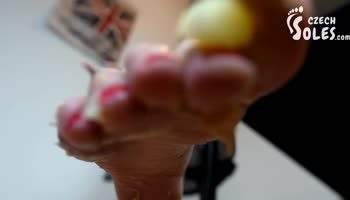 Sizzling Czech Giantess Crush: Long Toes and Bare Soles