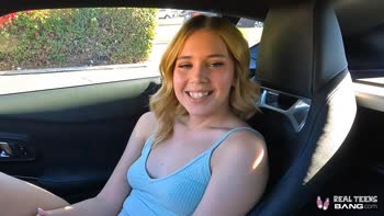 Sophia's Parkside Pleasure: A Blowjob and Hardcore Sex