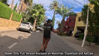 daringkiara - Daring Kiara's Shocking Squirting Flash in Public
