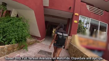 daringkiara - Daring Kiara's Shocking Squirting Flash in Public