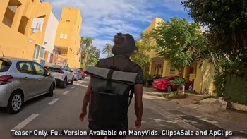 daringkiara - Daring Kiara's Shocking Squirting Flash in Public