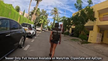 daringkiara - Daring Kiara's Shocking Squirting Flash in Public