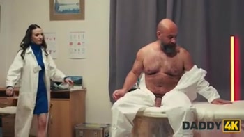 DADDY4K. Pervy nurse is cheating right in the doctor's office