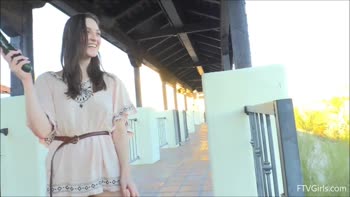 Pepper Xo's Public Pleasure: Masturbating in Comfort