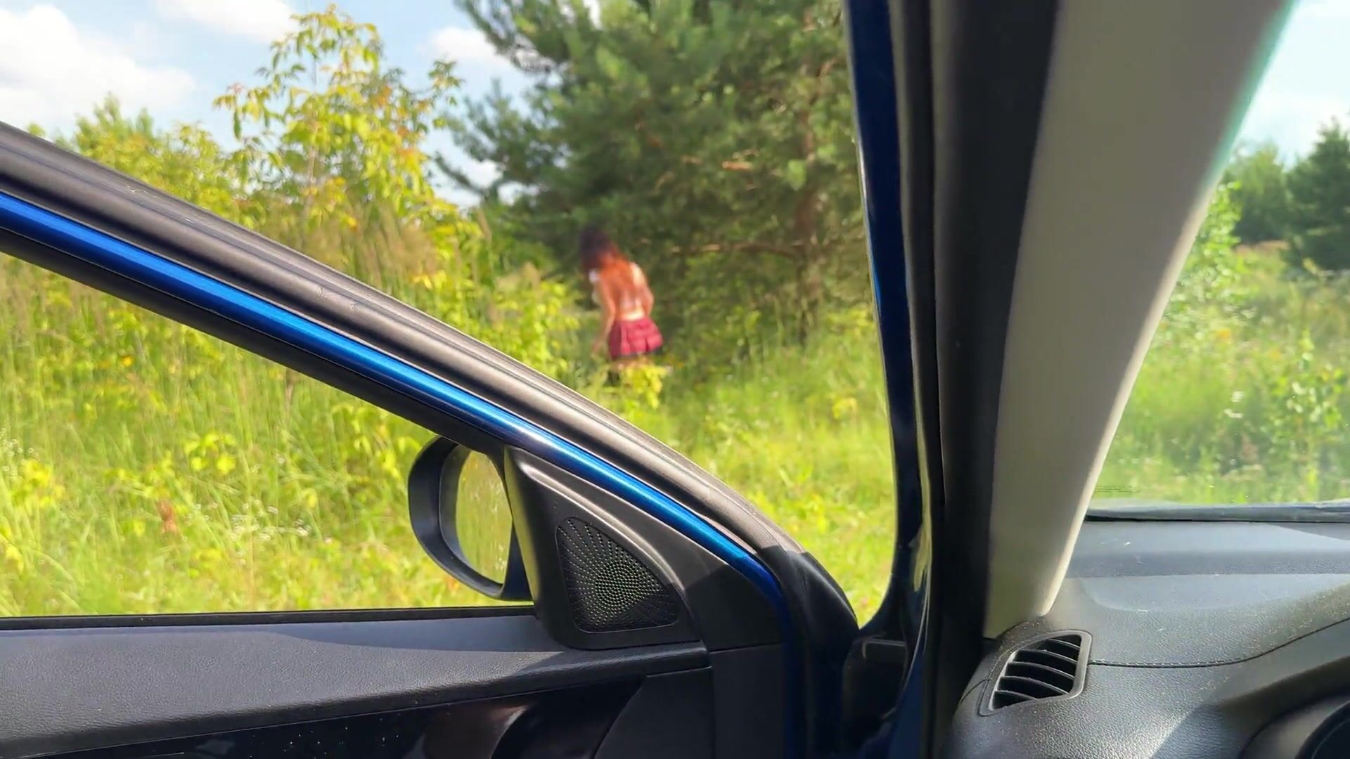 Asked the Bitch to help Fix the Car, but she Helped my Dick.
