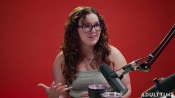 Leana Lovings: Unfiltered & In Focus