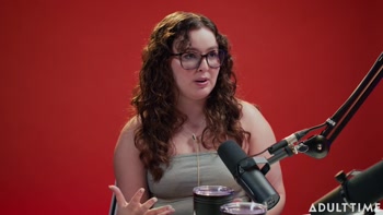 Leana Lovings: Unfiltered & In Focus
