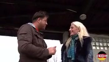 Slim Blonde MILF Feels Like Having Sex in the Open